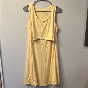 Kindred Bravely Penelope Crossover Nursing Dress size M Yellow